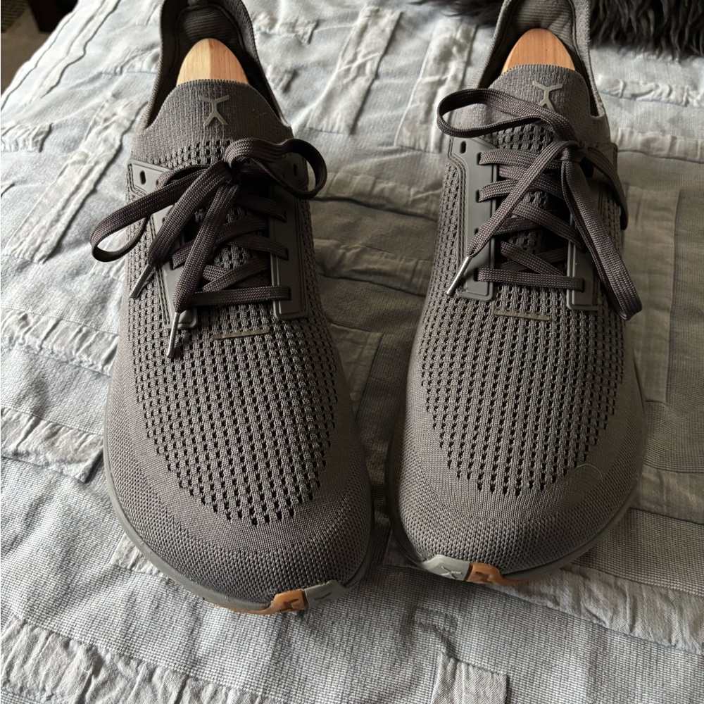 Flux Footwear Adapt Runner